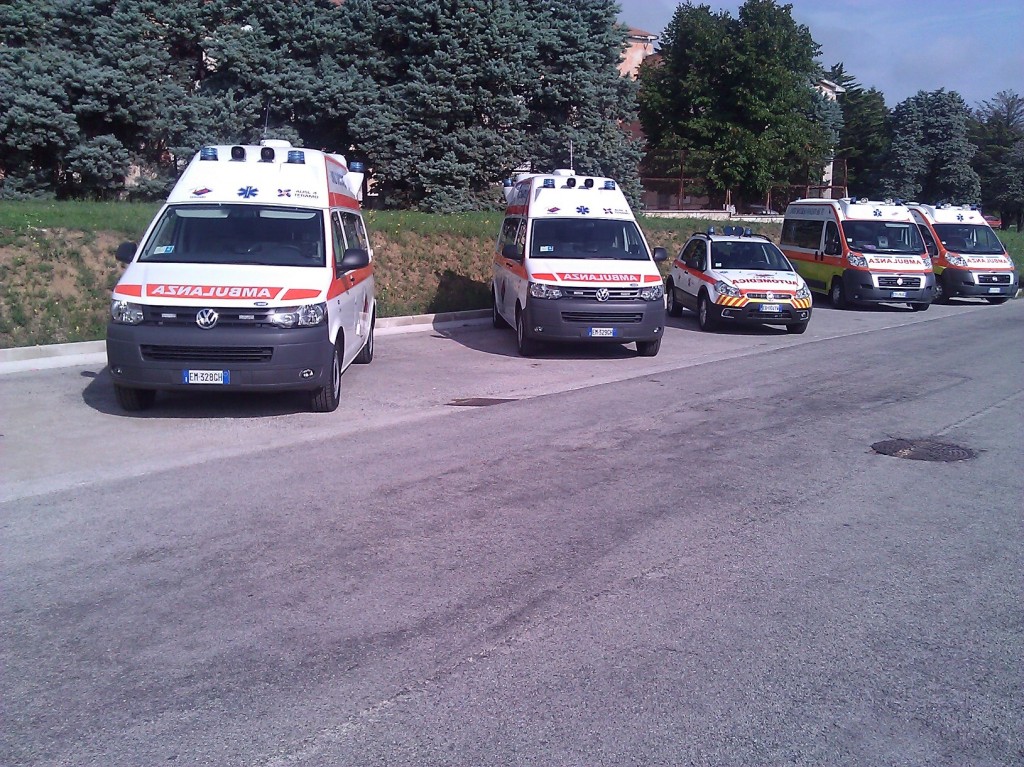 Archivio foto ambulanze nuove (1)