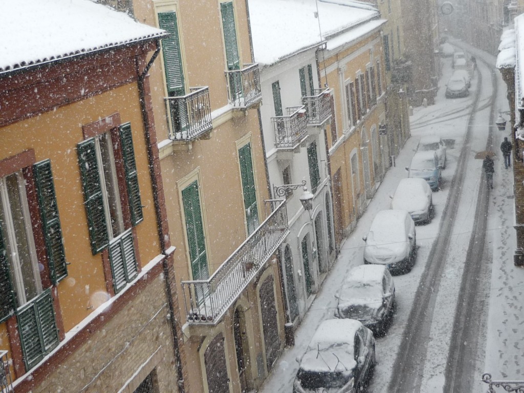 Corso Garibaldi sotto la neve