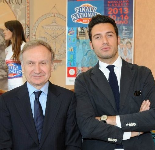 Il Presidente della FIP, Gianni Petrucci e il Presidente della GIBA, Alessandro Marzoli , a Mosciano Sant’Angelo in occasione della presentazione delle Finali Nazionali Under 17 Femminili 2013.