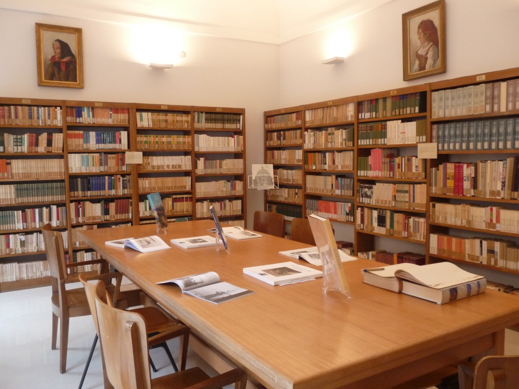 Biblioteca Bindi. Interno 1