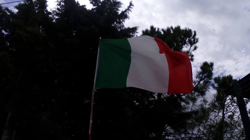 Bandiera Italiana foto di Walter De Berardinis