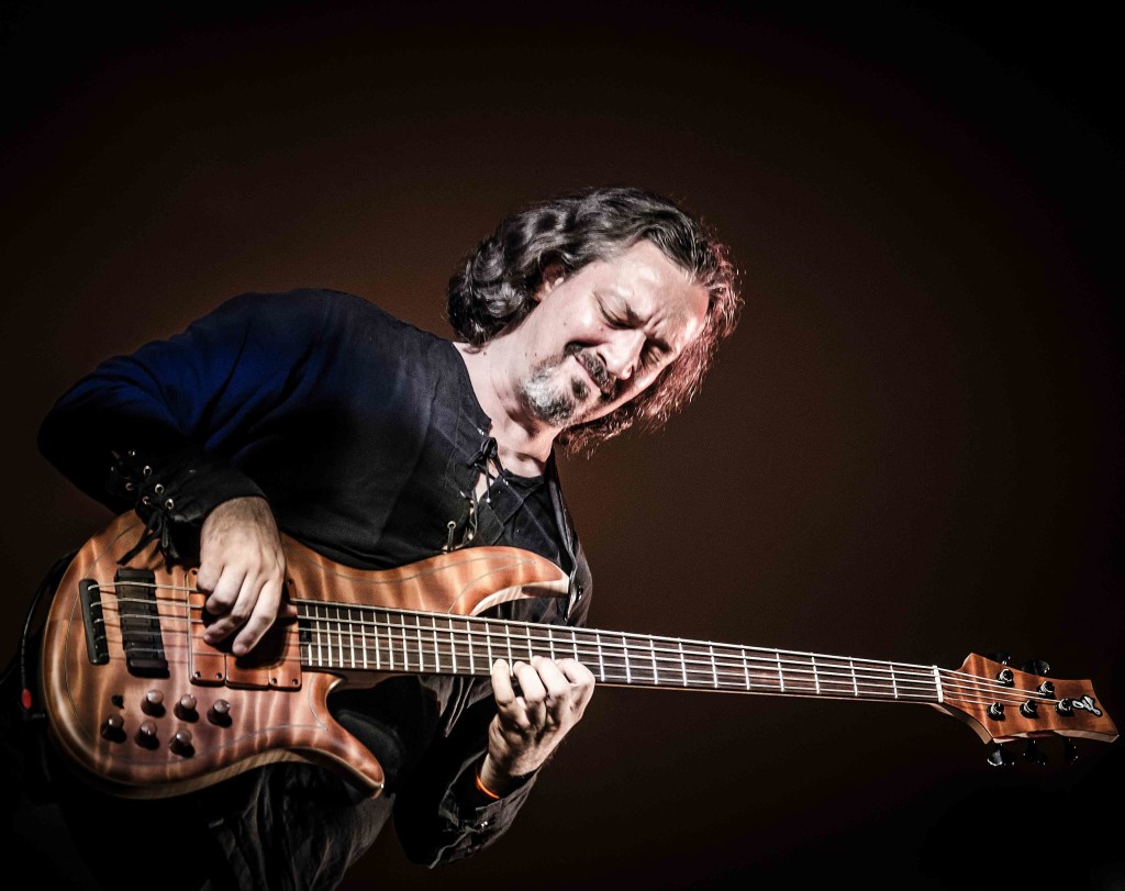 Il bassista Maurizio Rolli